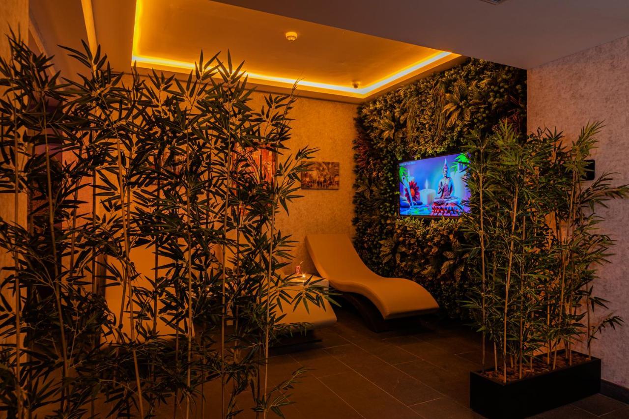 Demiray Hotel Old City Istanbul Exterior photo A room at the spa